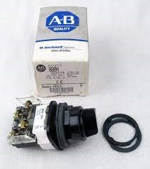 ALLEN BRADELY 800T-H17A SELECTOR SWITCH
